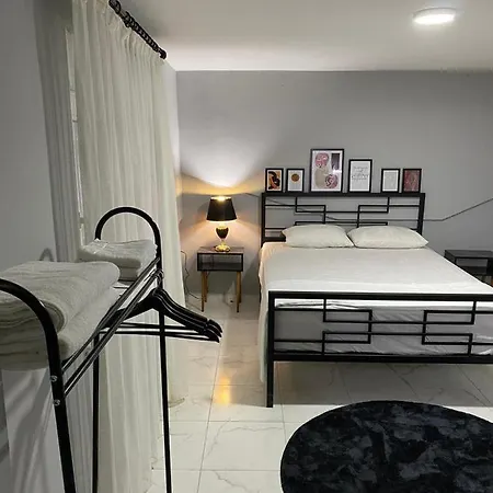 Three Story Villa, Private Pool And Roof Terrace. Villa *
